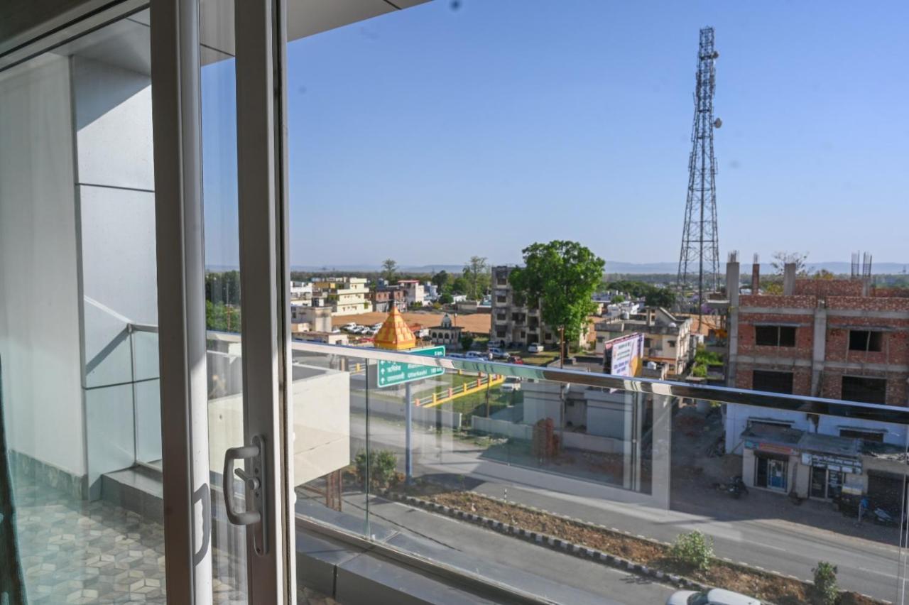 Hotel 7 Heaven Dehradun Exterior foto